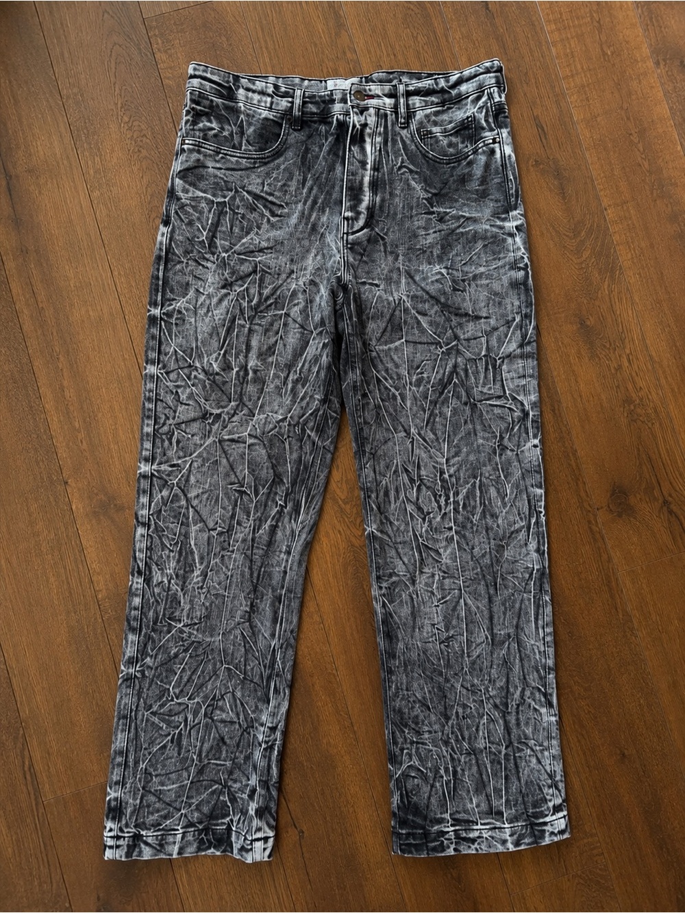 Women’s Acid-Washed Black Straight-Leg Jeans Sz 14